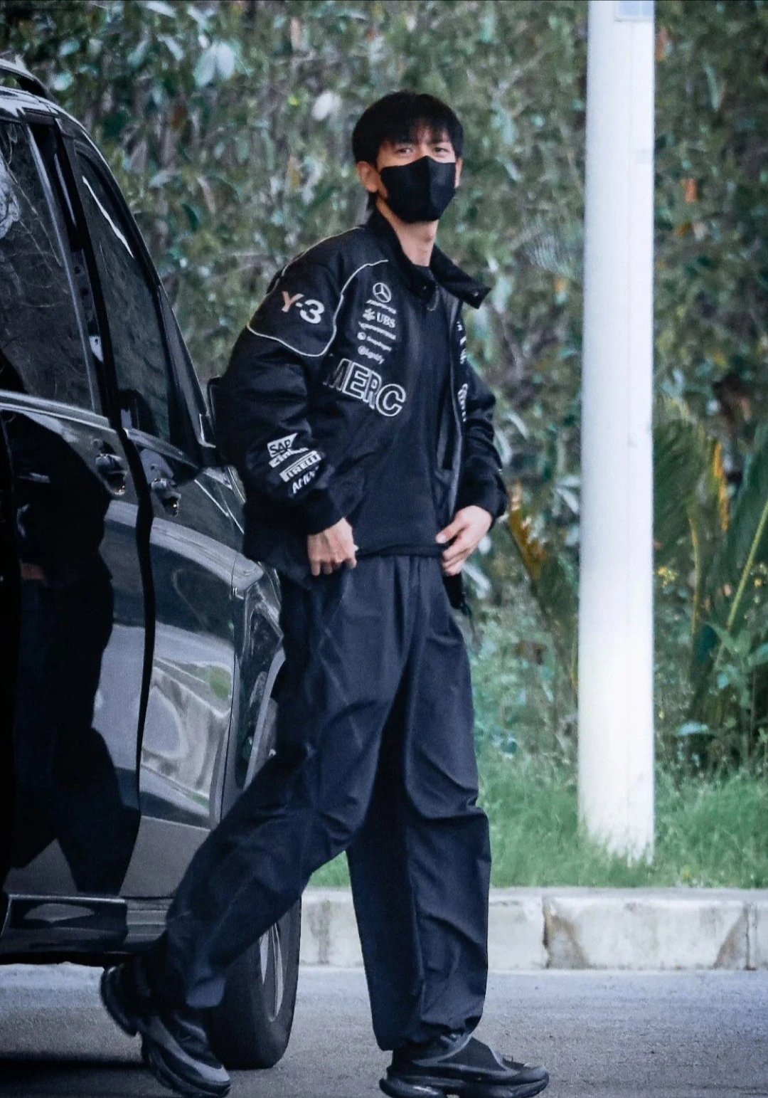 Adidas Y-3 Mercedes-AMG Petronas F1 Team Racing Jacket Black Outerwear - 27