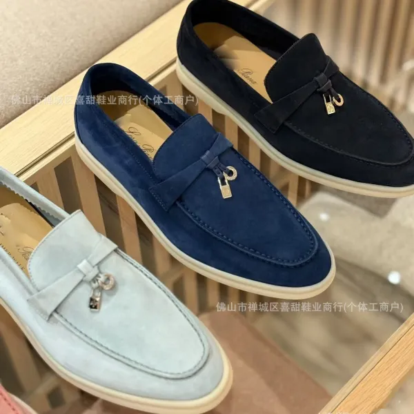 Design Loafer in Light Gray Suede with Tassel Detail Casual Shoes - 4