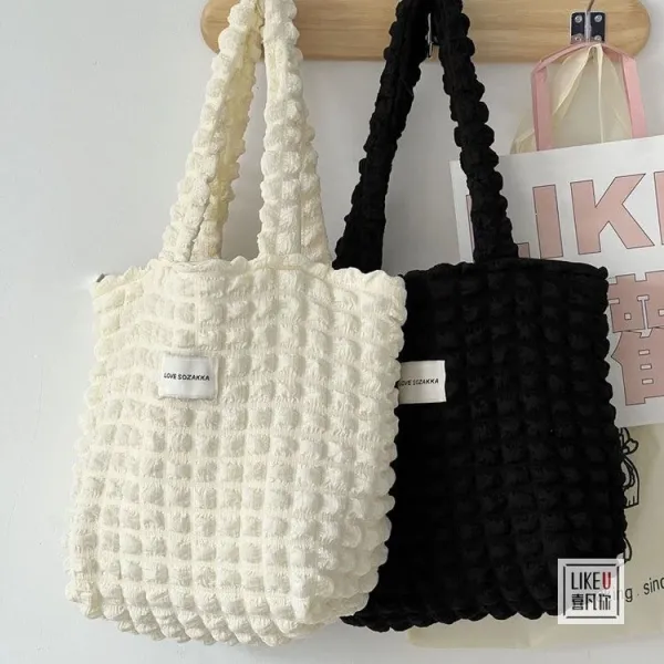 Design LOVE SOZAKKA Ruched Texture Tote Bag Black Handbags - 13