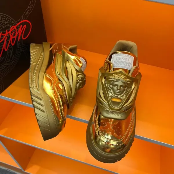 Versace Chain Reaction Metallic Gold Sneakers Chunky Sneakers - 7