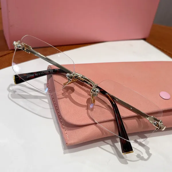 Design Rimless Sunglasses with Gold Hardware and Gradient Lenses - 8