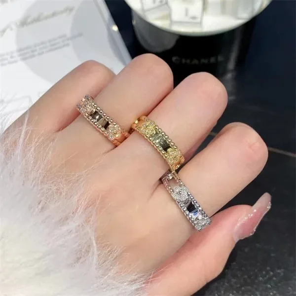 Design Floral Motif Wide Band Ring Silver Jewelry - 8