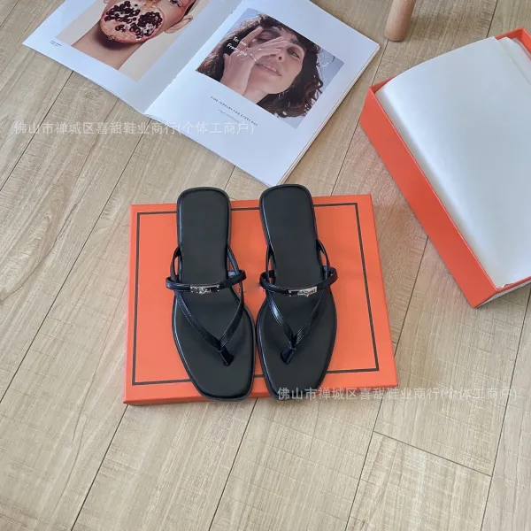 Design Minimalist Silver-Trimmed Black Flat Slippers - 8