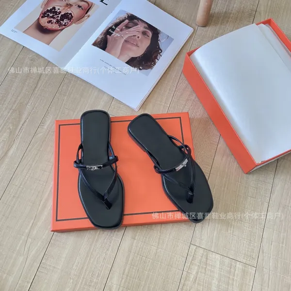 Design Minimalist Silver-Trimmed Black Flat Slippers - 9