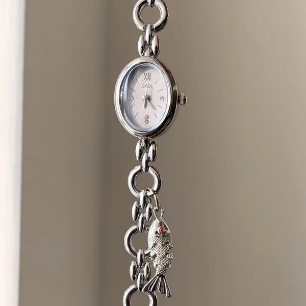 Design GEDI Oval Dial Fish Charm Pendant Watch Silver Watches - 1