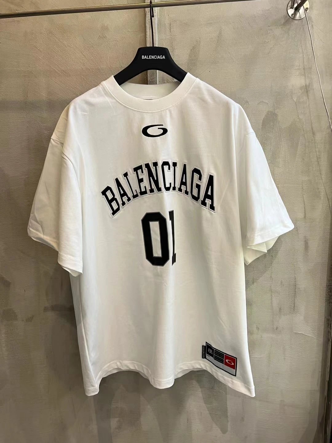 Balenciaga Collegiate Arch Logo 01 Black T-Shirt - 10