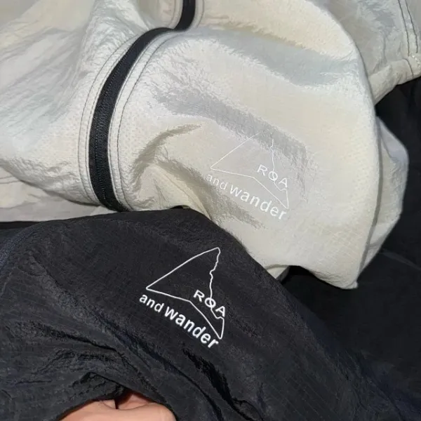 Design ROA x And Wander Lightweight Hooded Windbreaker Beige Outerwear - 40