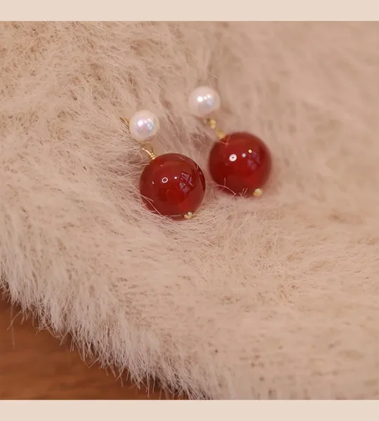 Design Pearl and Red Agate Drop Earrings - 4