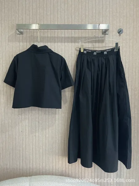 Miu Miu Logo-Embroidered Cropped Shirt and Pleated Skirt Set Black - 3