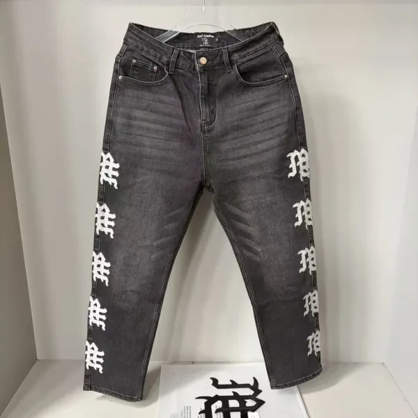 Design Mud Emotion Script-Print Distressed Black Jeans - 1