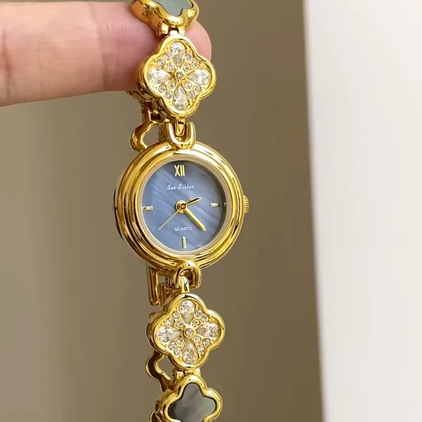 Design GEDI Oval Dial Silver Watch with Fish Charm Bracelet Watches - 29