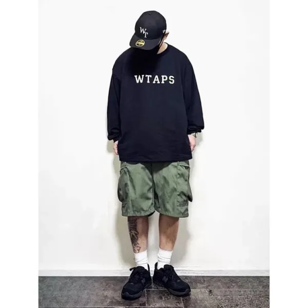 Design WTAPS Logo Long Sleeve Tee Black / White T-Shirts - 11