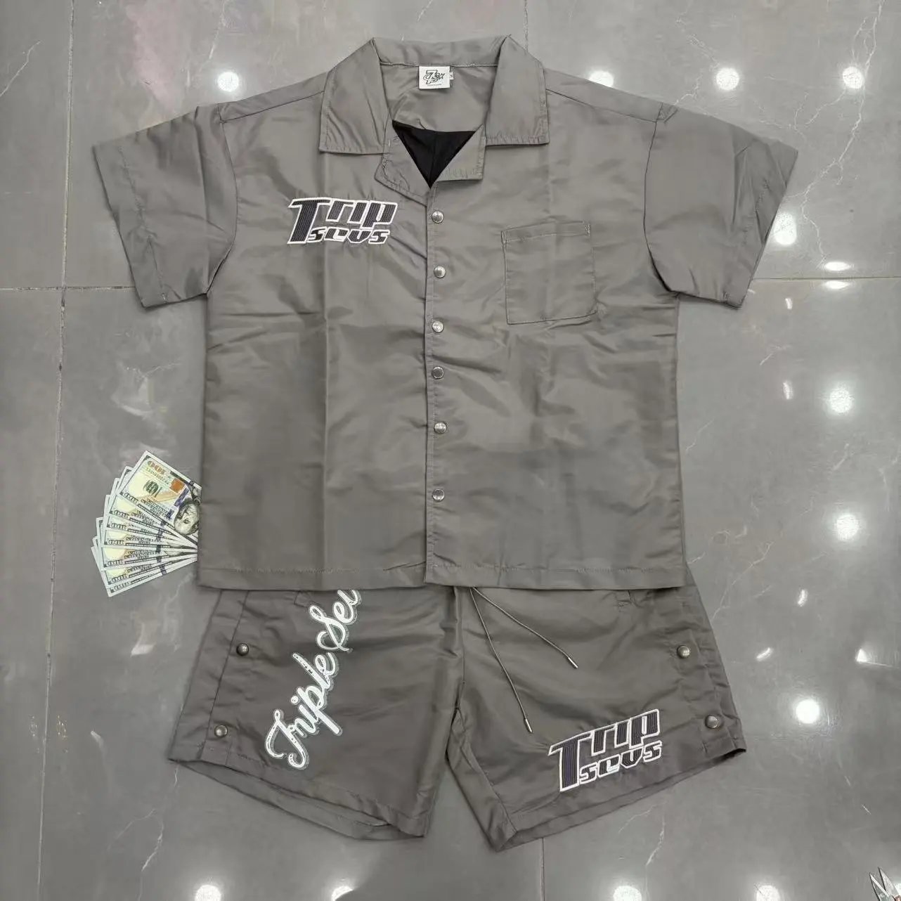 Design Triple Sevens Logo Print Nylon Shorts Gray Shorts - 9