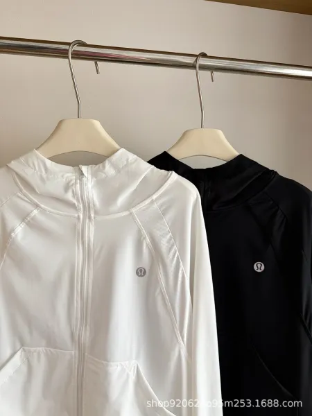 Lululemon Define Hooded Jacket White and Black Activewear Jacket Outerwear - 5