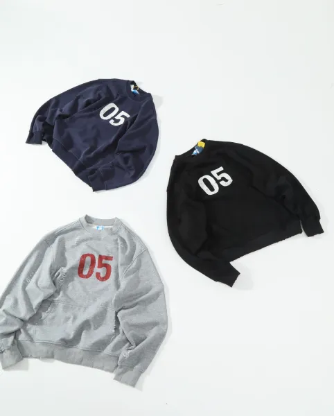Design 05 Distressed Graphic Hoodie Gray - 3