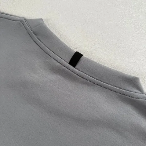 Oakley Logo Embroidered Gray T-Shirt and Black Baseball Cap - 27