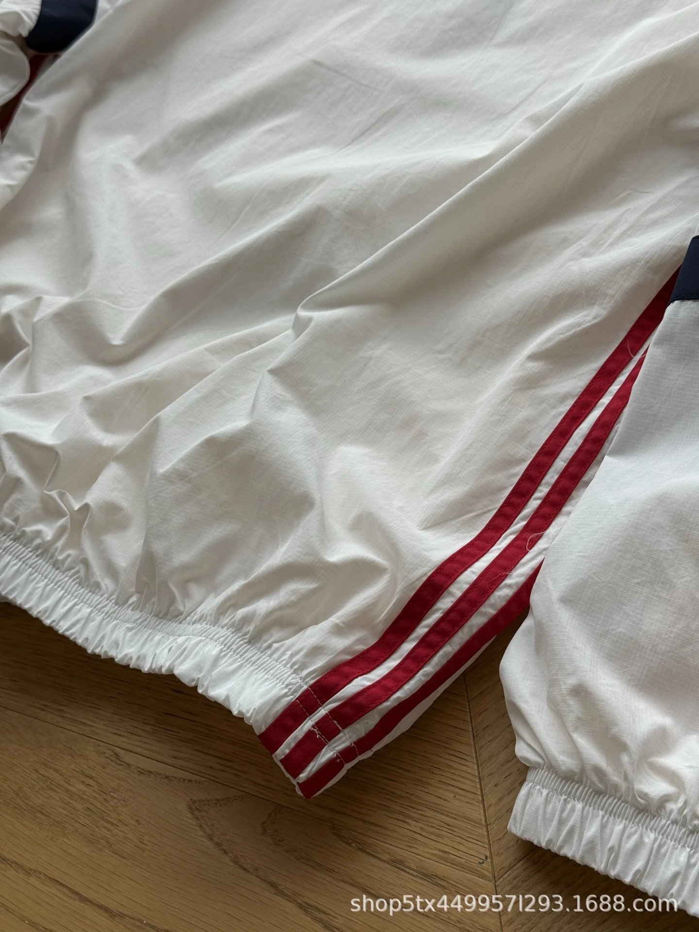 Manchester United x Adidas Inspired Windbreaker White / Red / Navy Outerwear.windbreaker - 9