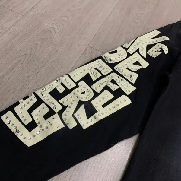 Design Roughplay Bandaid For The Battle Wounds Graphic Oversized Sweatshirt Black Sweater - 27