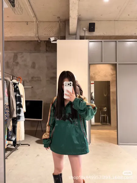 Design Windbreaker Jacket Green Beige Contrast Stitching Outerwear - 29