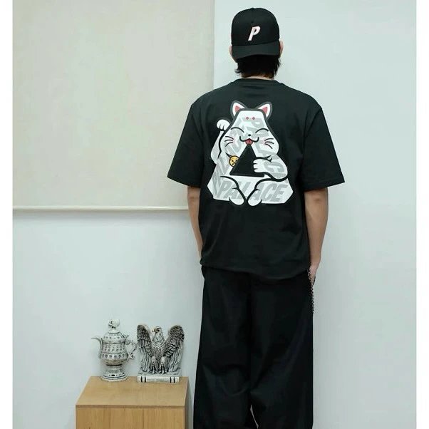 Design Maneki-neko Graphic T-Shirt Black - 4