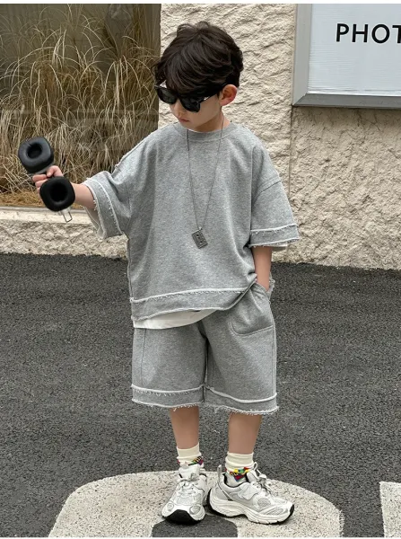 Design Oversized Frayed Hem Gray Set with Cassette Necklace and Chunky Sneakers Casual Set - 9