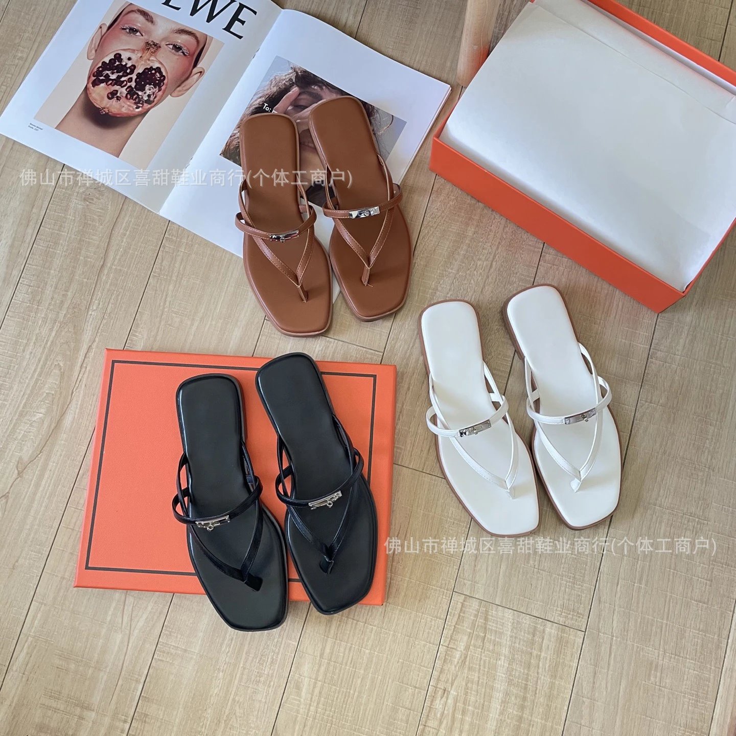 Design Minimalist Silver-Trimmed Black Flat Slippers - 2