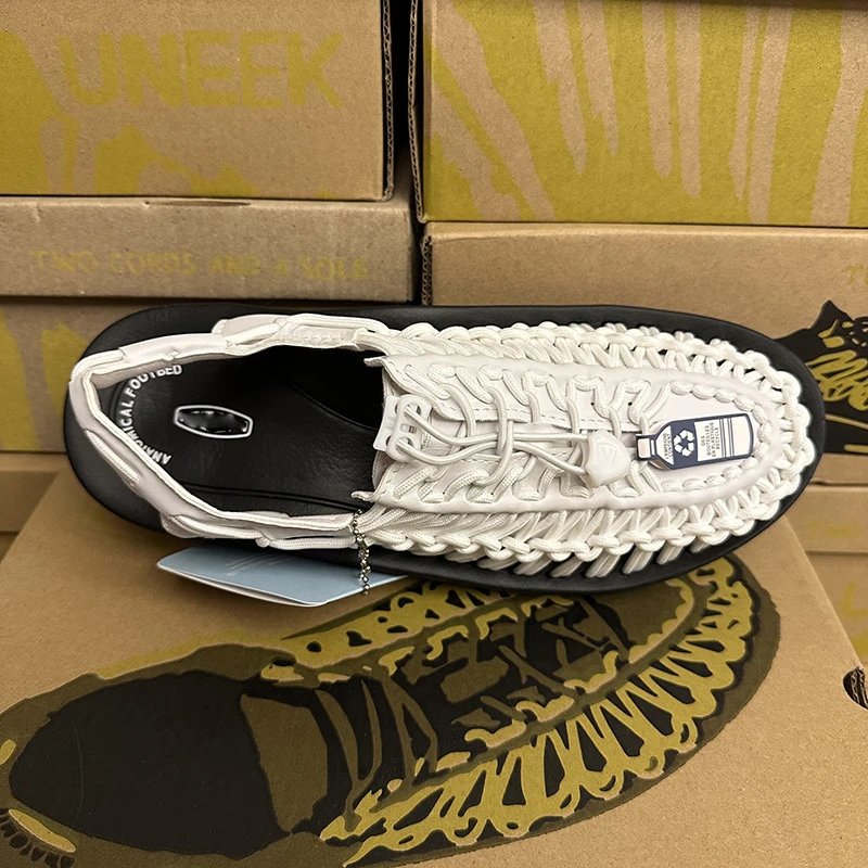 Design Keen Uneek Olive Green Sandals - 13