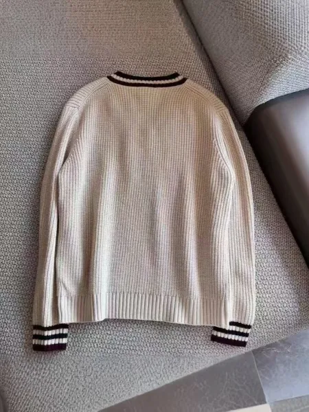 Design V-Neck Ribbed Knit Sweater Beige with Black Trim - 18