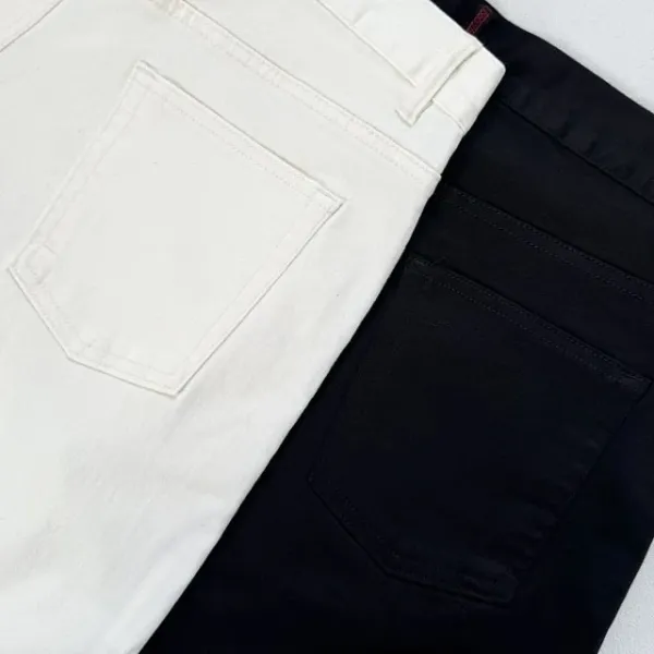 Design Wide-Leg Relaxed Fit White Denim Jeans - 24