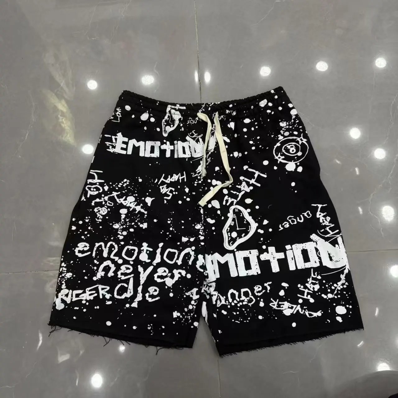 EM159 Black