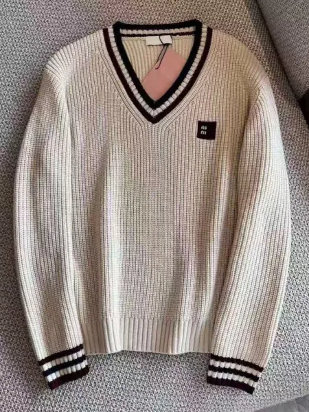 Design V-Neck Ribbed Knit Sweater Beige with Black Trim - 1