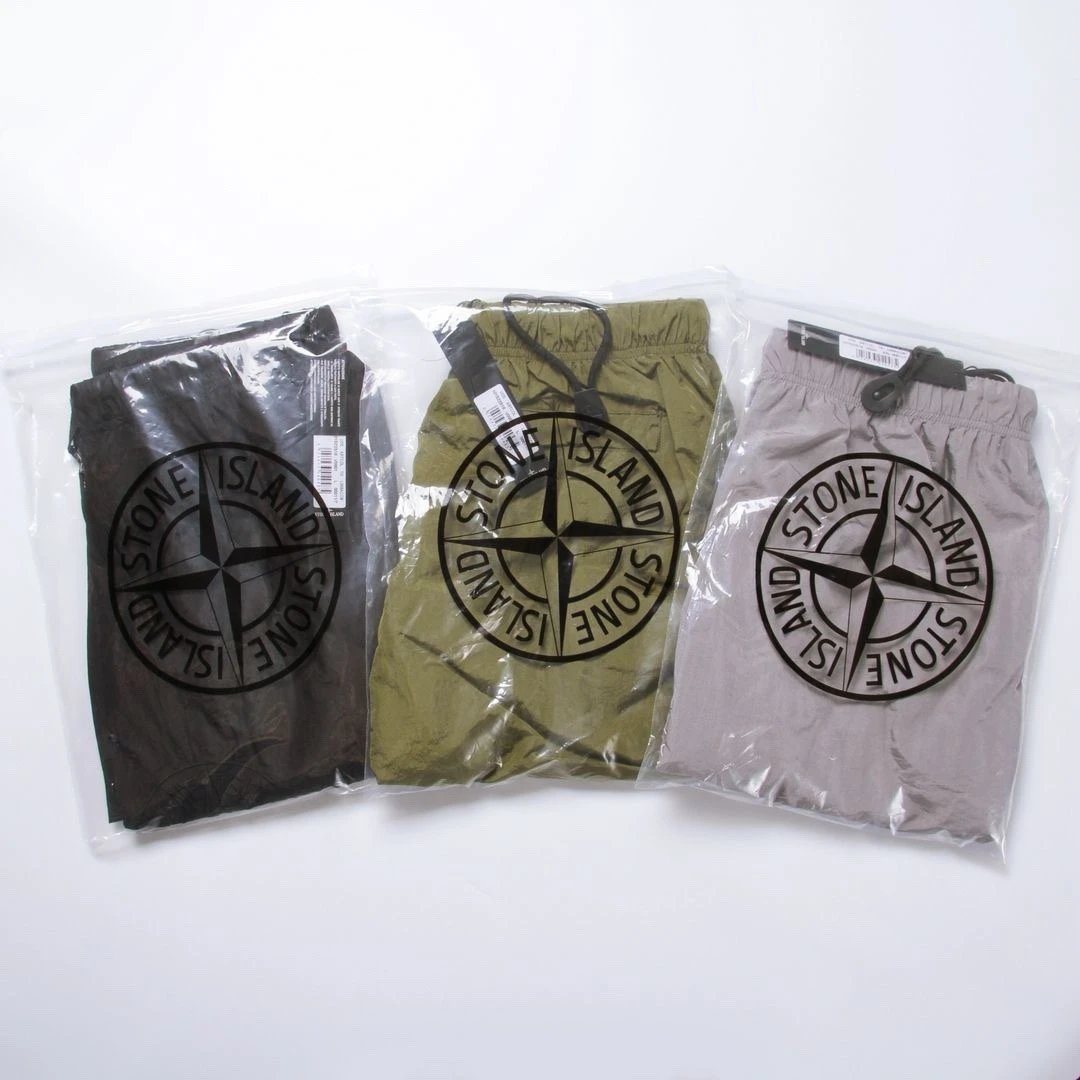 Stone Island Shadow Project Nylon Metal Shorts in Olive, Black, and Silver - 15