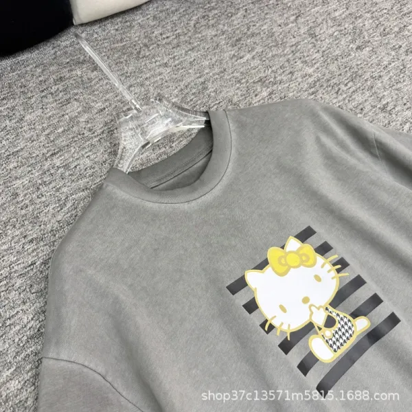 Hello Kitty Graphic Print Oversized Gray T-Shirt - 9