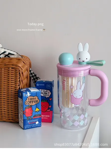 Design Miffy Wild & Free 760ml Sakura Edition Water Bottle Accessories - 10