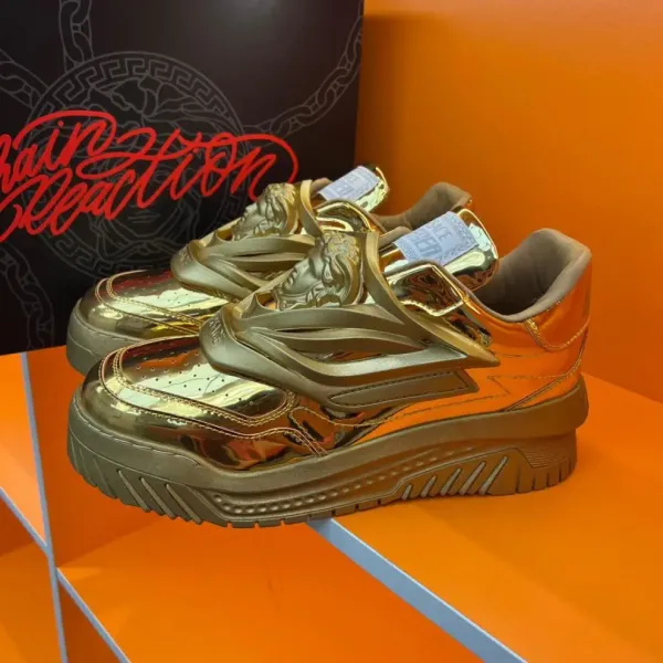 Versace Chain Reaction Metallic Gold Sneakers Chunky Sneakers - 2