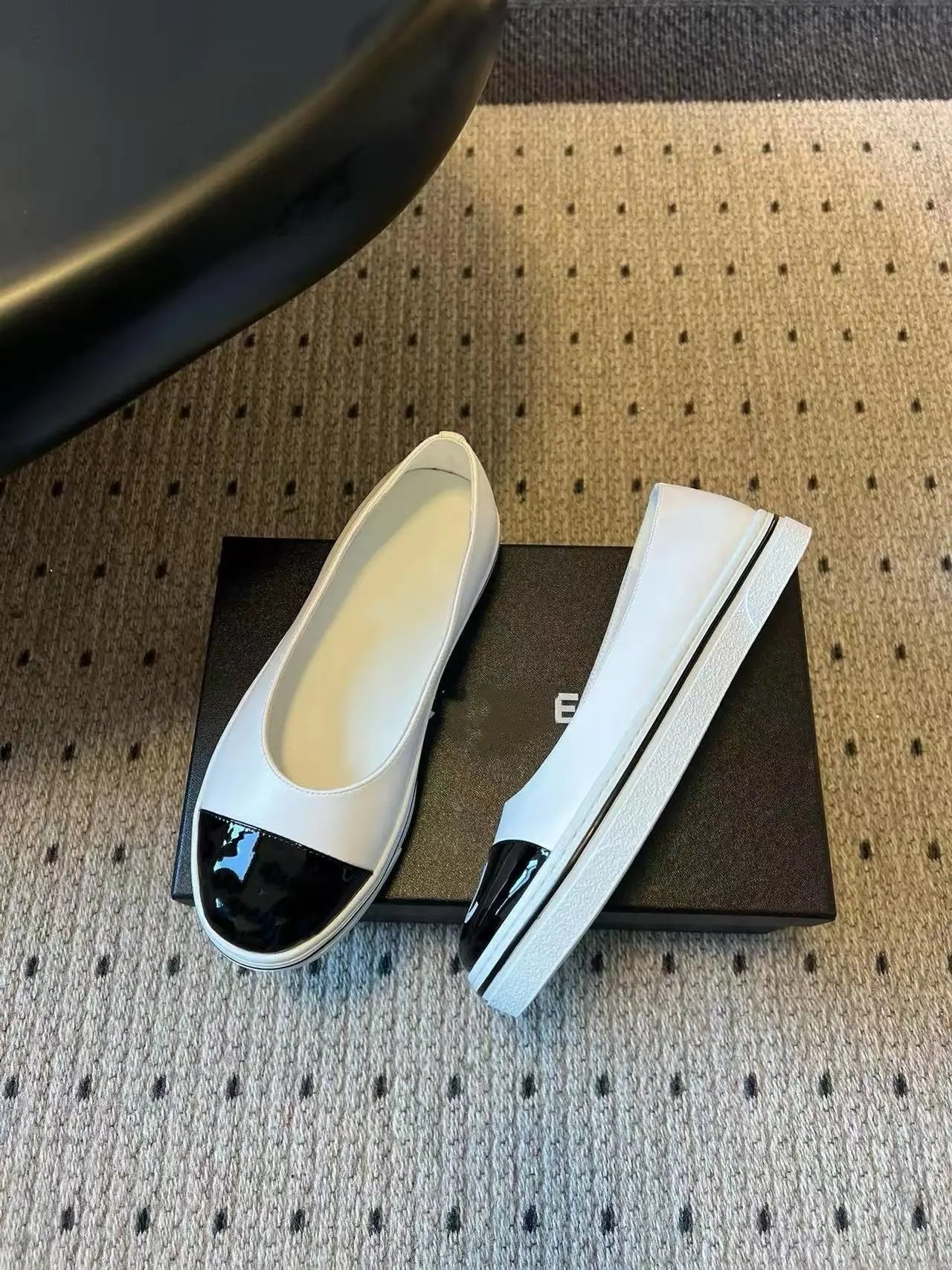 Chanel Two-Tone Cap-Toe Ballet Flats White and Black Casual Shoes - 7