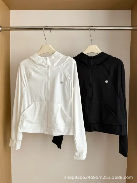 Lululemon Define Hooded Jacket White and Black Activewear Jacket Outerwear - 3