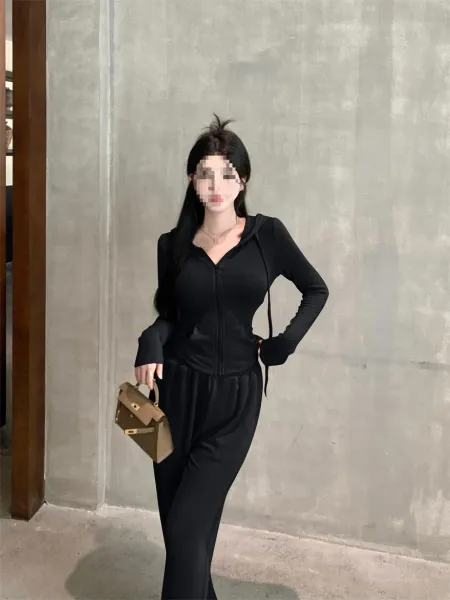 Design Wide-Leg High-Waisted Pants Black - 8