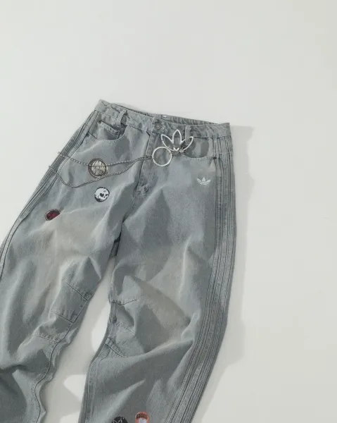 Design Custom Embellished Light Wash Wide-Leg Jeans - 4