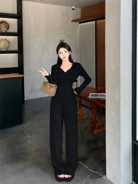 Design Wide-Leg High-Waisted Pants Black - 38