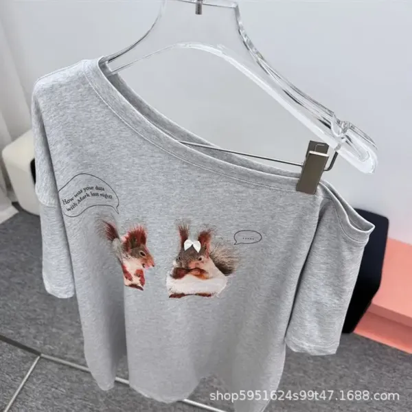 Design Squirrel Print Off-Shoulder T-Shirt Gray - 8