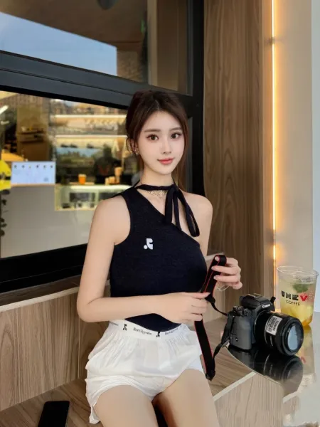 Design Asymmetrical Halter Neck Top Black Vest-Top - 6