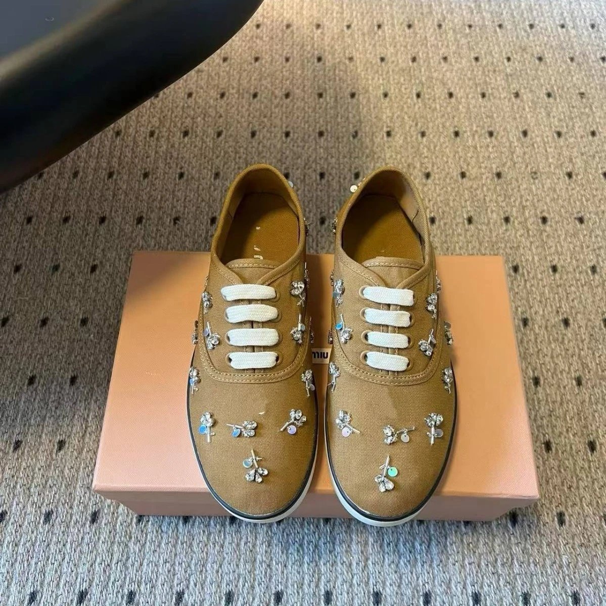Floral Embellished Canvas Sneakers White Beige Brown Casual