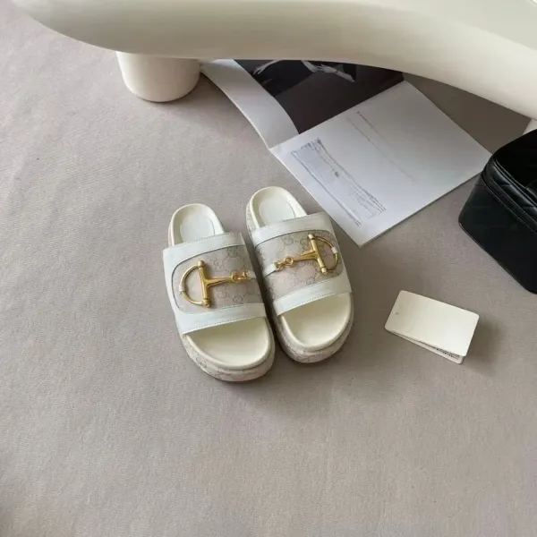 Gucci Horsebit Slide Sandals Beige and White Slippers - 5