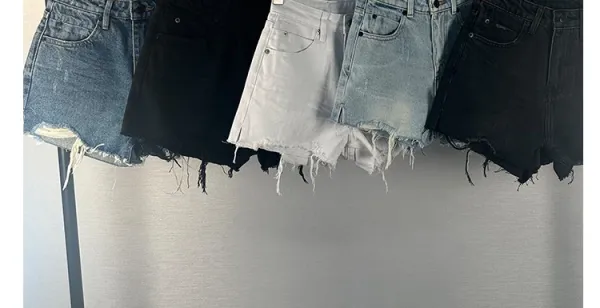 Design Distressed High-Waisted Frayed Hem Denim Shorts - 8