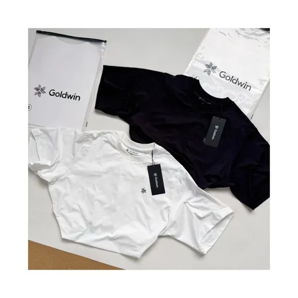 Design Goldwin Minimal Logo Cropped T-Shirt White and Black T-Shirts - 1