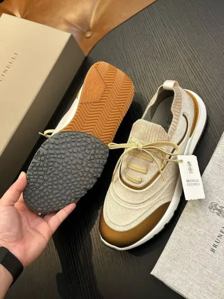 Design Brunello Cucinelli Chunky Sneaker Black Gold Sneakers Chunky Sneakers - 33