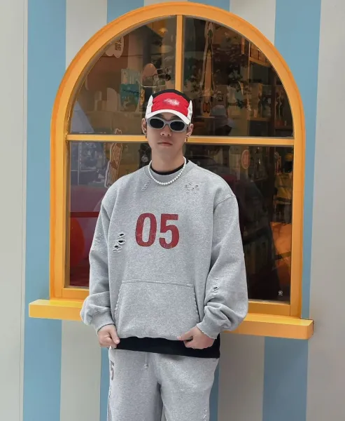 Design 05 Distressed Graphic Hoodie Gray - 6