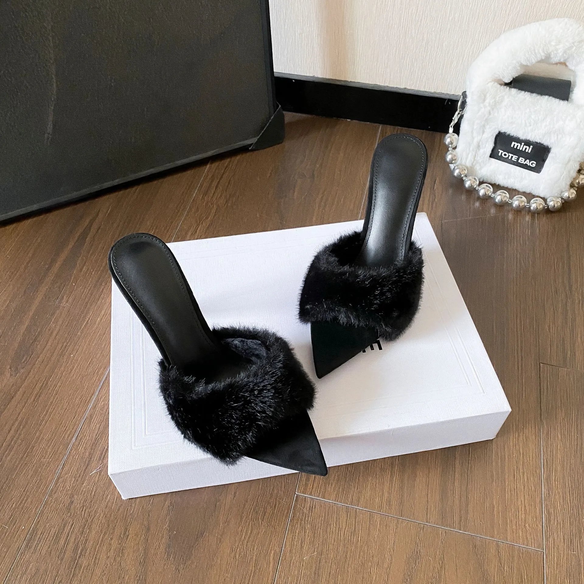 Design Furry Mule Heels Black Shoes - 7