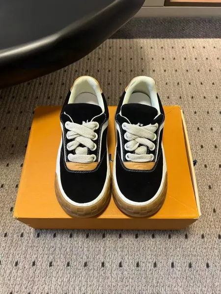Design Low-Top Suede Sneakers Green White Gum Sole - 20